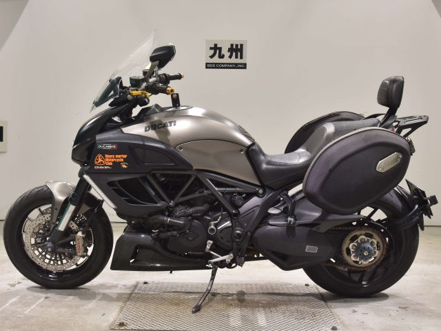 Прев'ю: DUCATI DIAVEL 1200 STRADA Art 8869