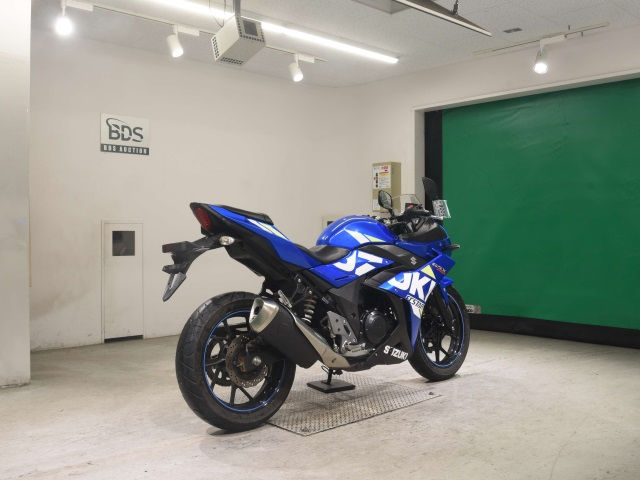 Прев'ю: Suzuki GSX250R Art. 8034
