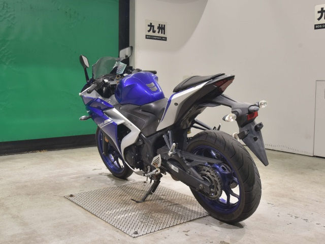 Прев'ю: Yamaha YZF-R25 Art. 1024
