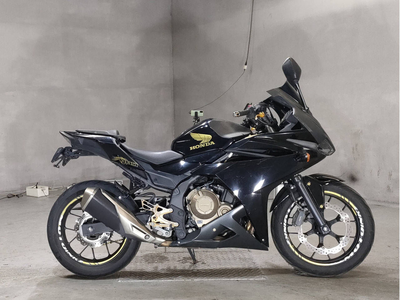 Honda CBR400R Art. 0178