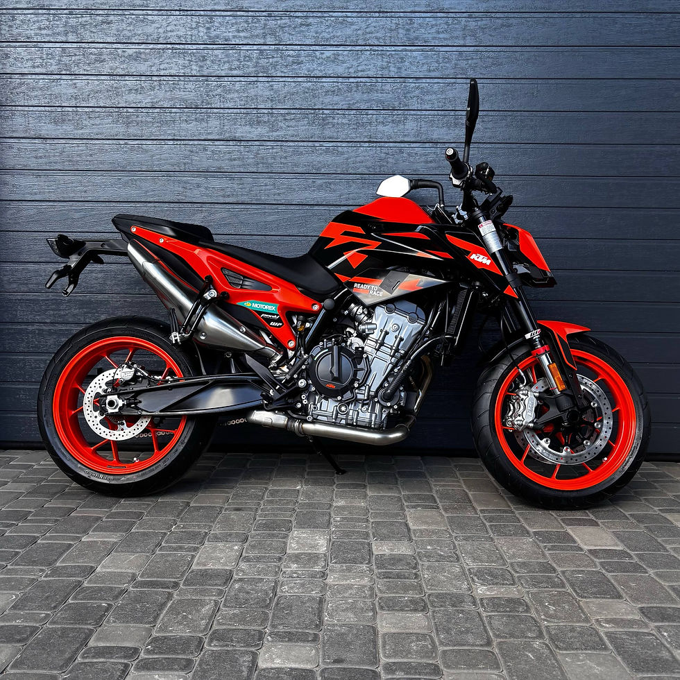 Прев'ю: KTM Duke 890 Art. 8272