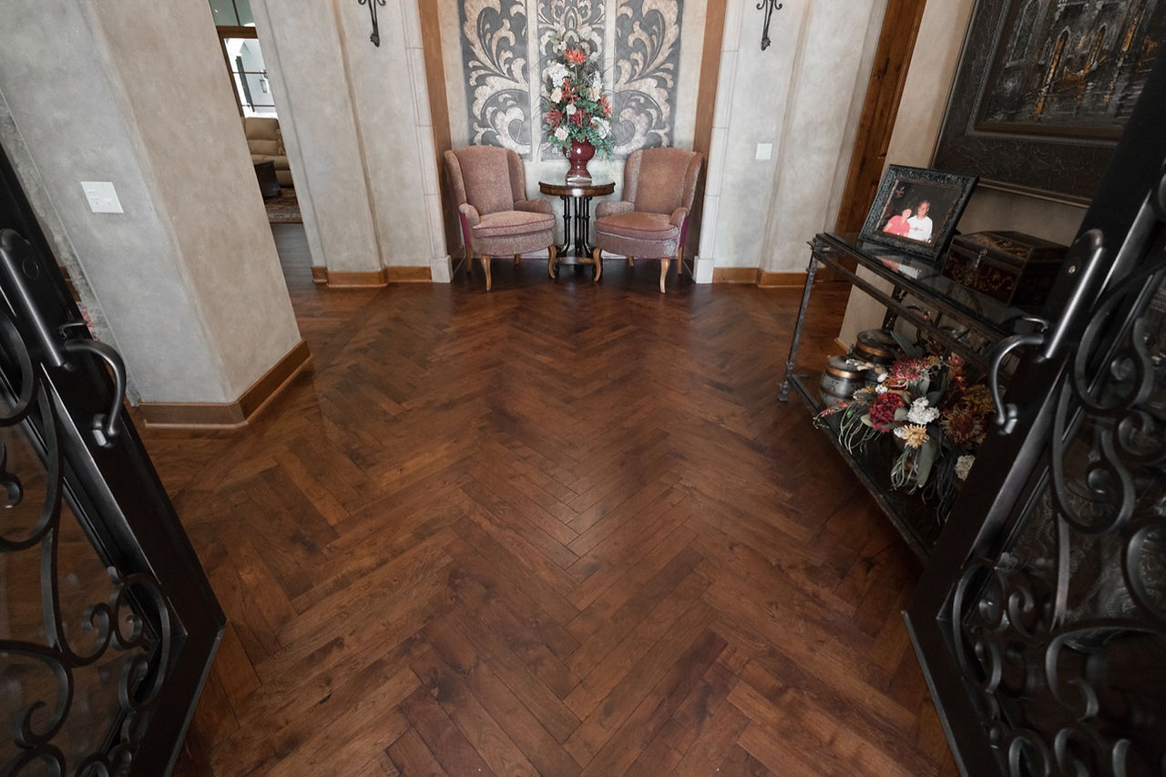 Hardwood-Design-Company-wide-plank-hardwood-flooring-wooden-flooring-texas-mesquite-hardwood-flooring-herringbone-wood-floors