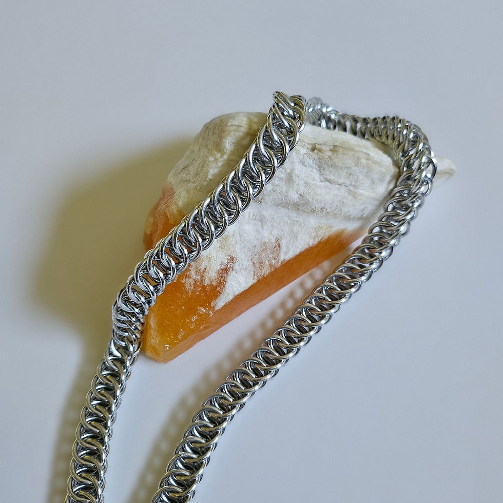 Thumbnail: Half Persian 4 in 1 Necklace Chain on crystal