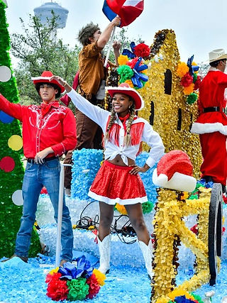 Parade Float - Battle of the Flowers