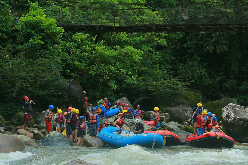 Miniatura: Rafting día completo Jondachi Hollin