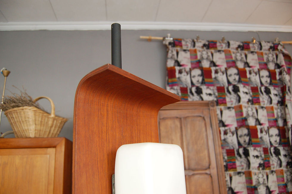 Miniature : VENDU/Lampadaire Totem Reggiani année50 opale RARE