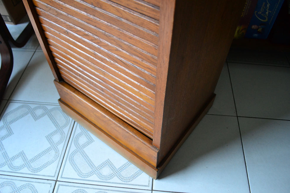 Miniature : Meuble classeur à rideau années 50 chêne