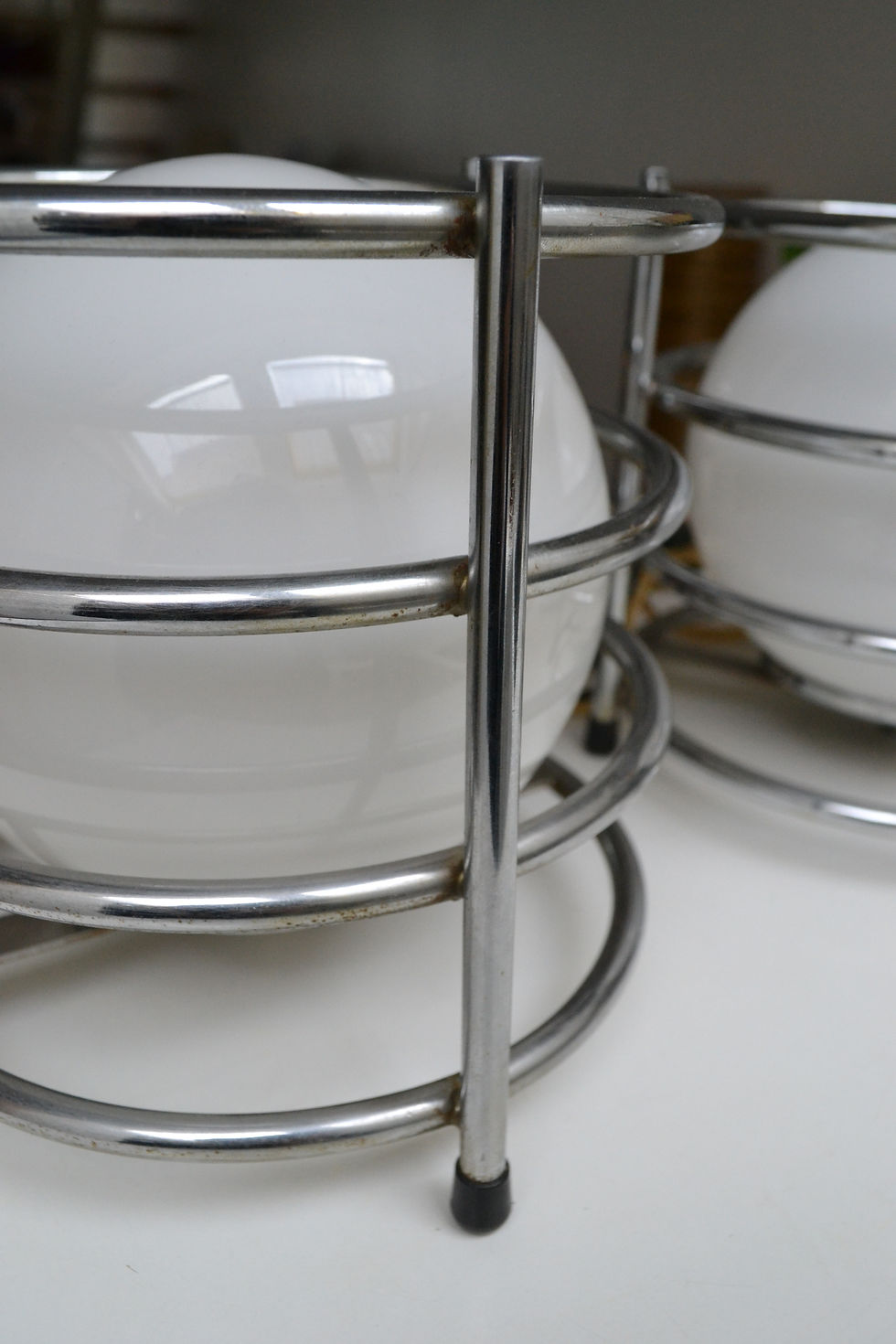 Miniature : VENDU/Paire de lampes opaline et chrome années 60 /70