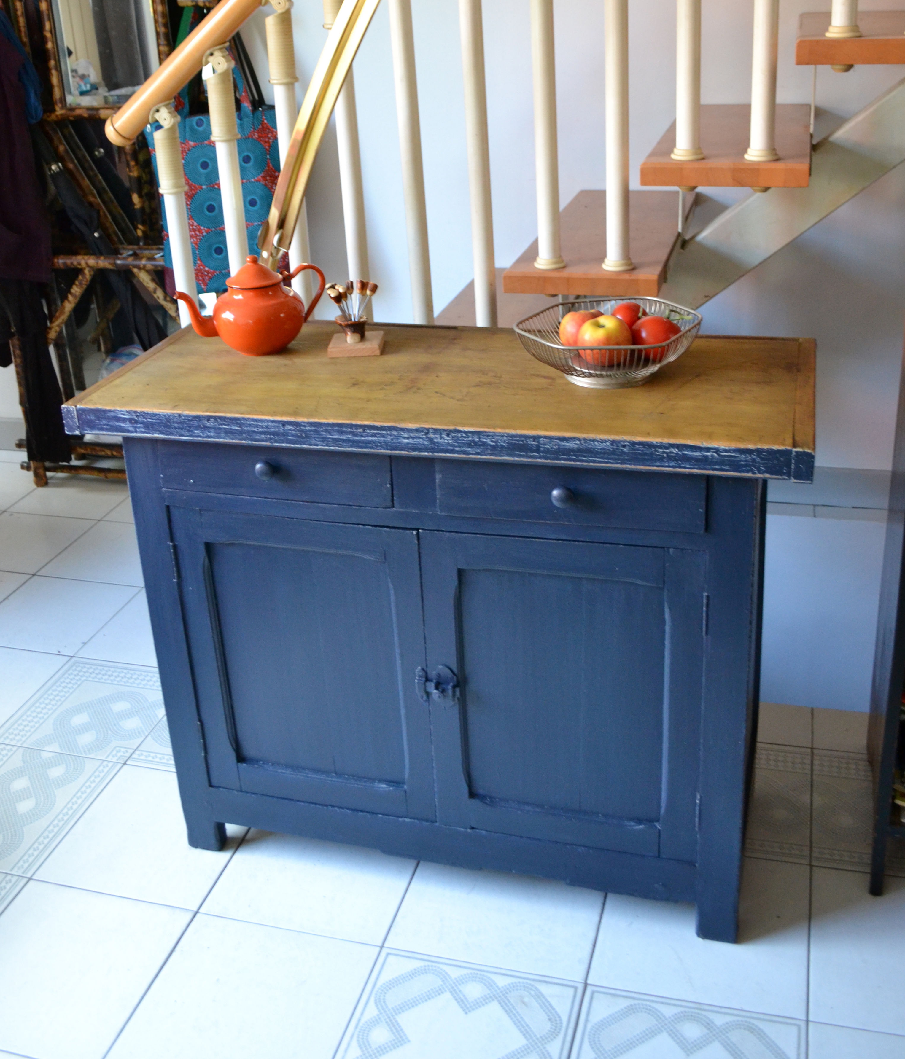 VENDU/Buffet parisien billot années 30 noyer massif bleu nuit