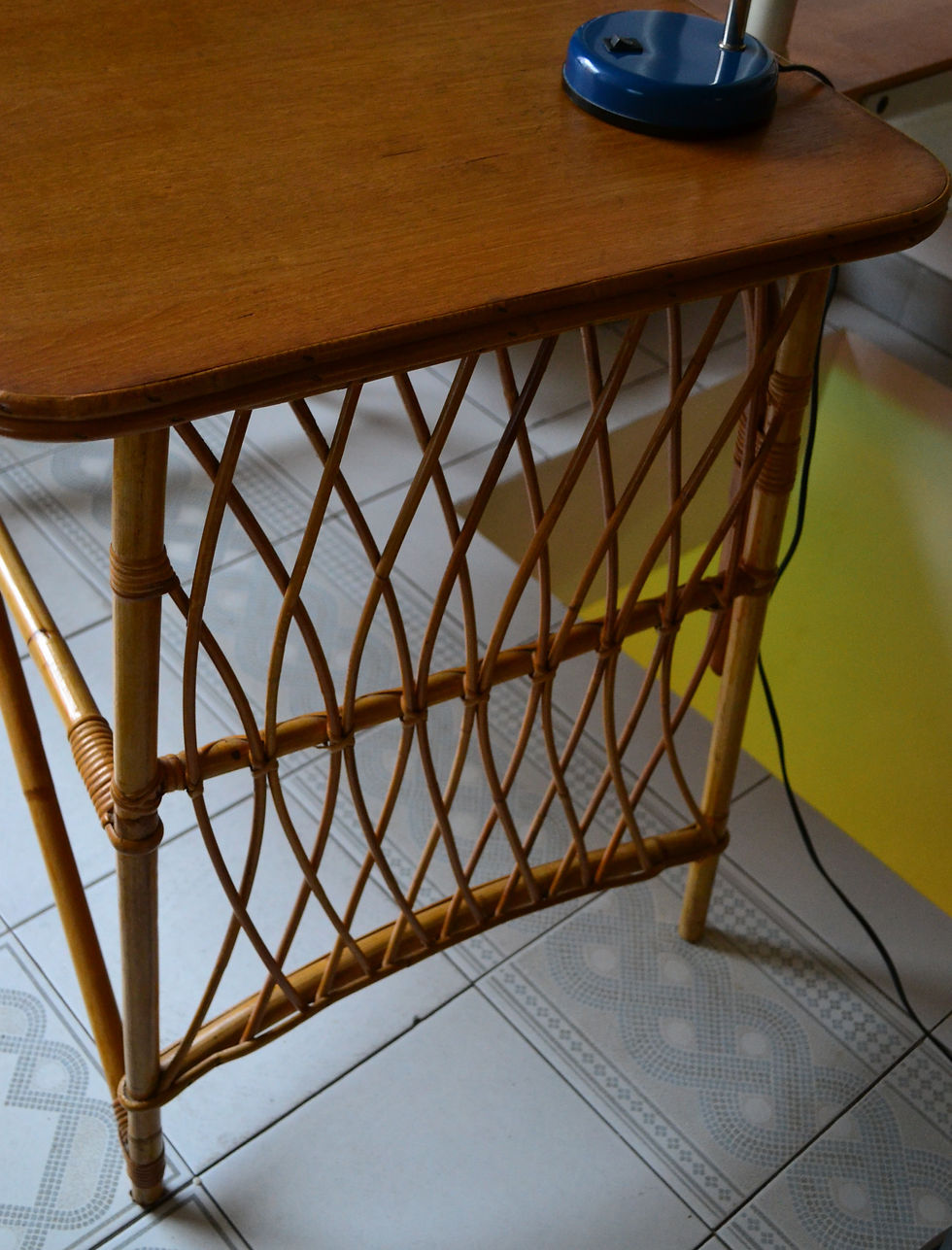 Thumbnail: VENDU/Bureau rotin années 60 70 3 tiroirs