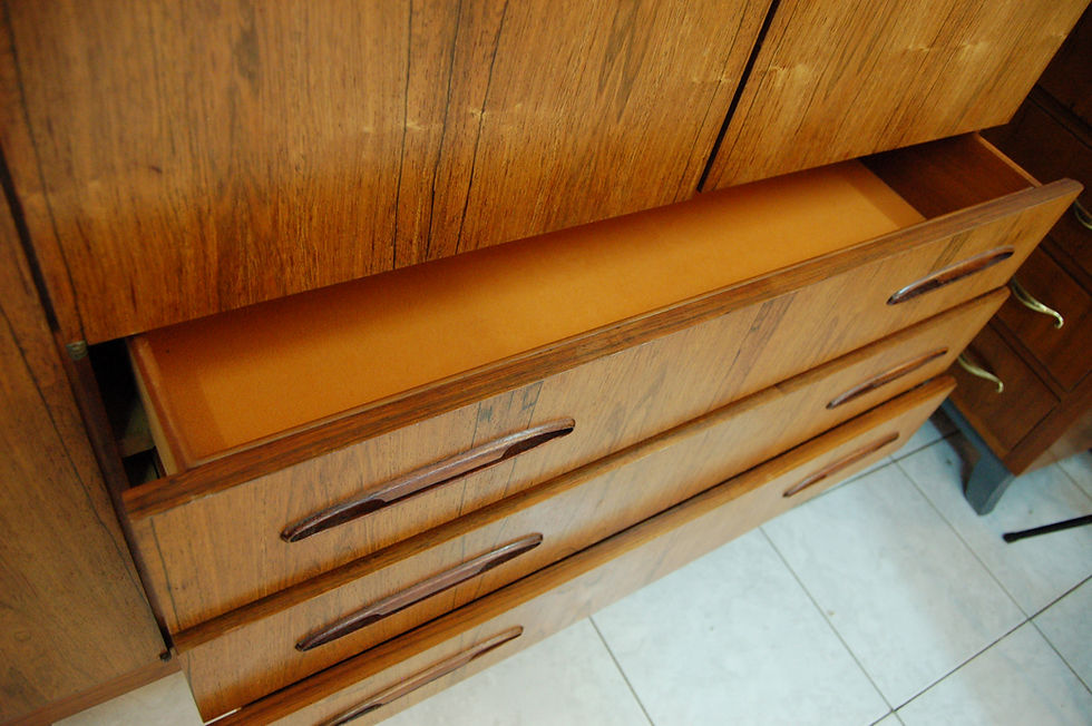 Miniature : VENDU/Dressing scandinave vintage armoire danoise années 60 palissandre de Rio