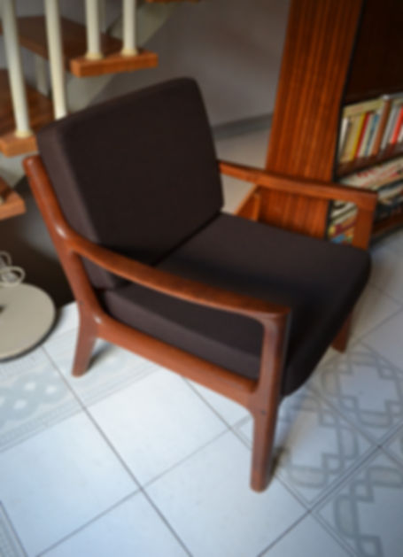 VENDU/Fauteuil scandinave Ole Wanscher Senator teck années 50