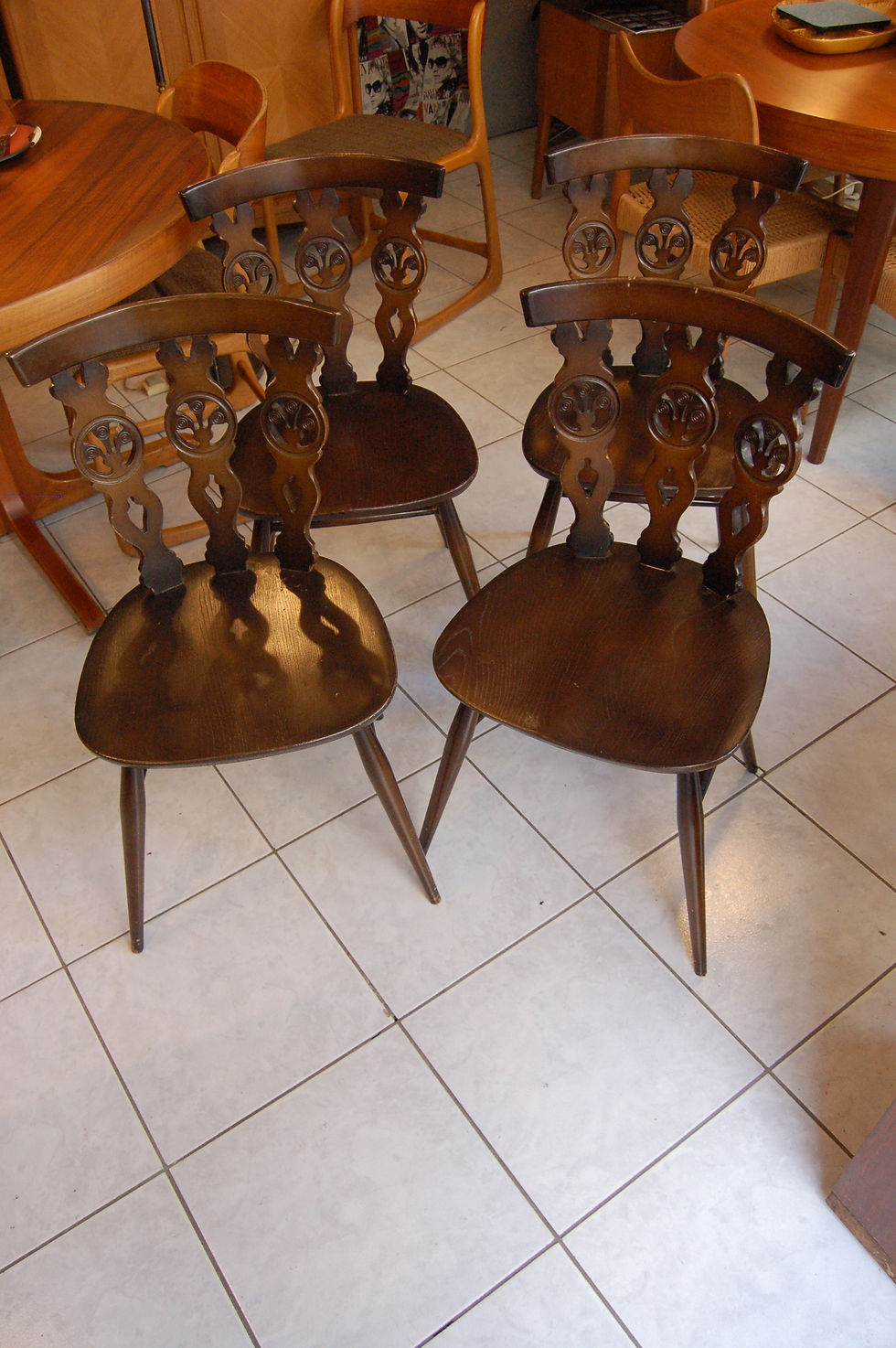 Miniature : VENDU/4 chaises Ercol Windsor vintage années 60 mod.375