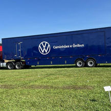 Carreta-estande é sensação em uma das maiores feiras de MT