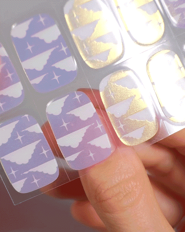 Iridescent Clouds Gel Nail Strips