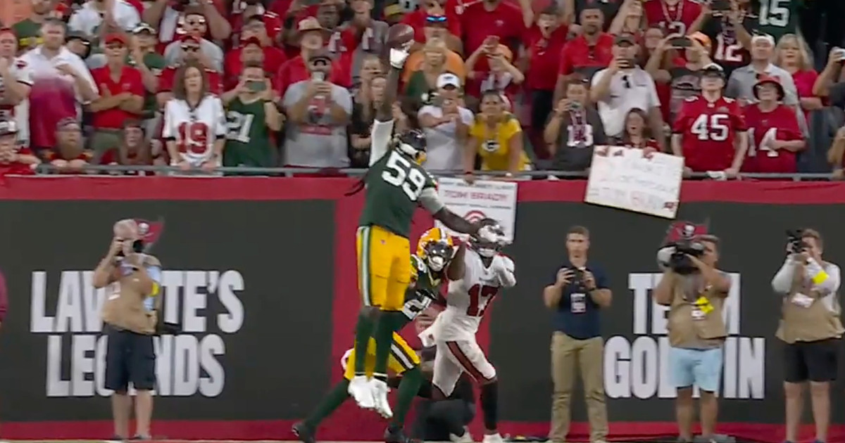 De'vondre Campbell's Heroic PBU Advances Green Bay to 2