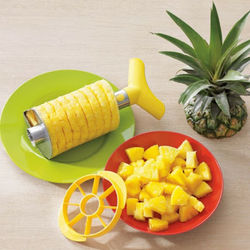 ananas-ustensiles-de-cuisine.jpg