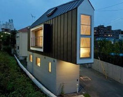 narrow-maison-dans-horinouchi-par-mizuishi-architecte-atelier.jpg