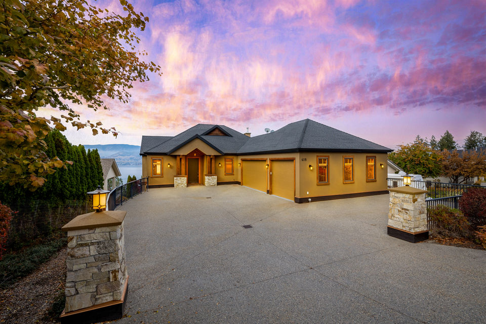 full size day to dusk 481 Okaview Rd (1 of 1).jpg