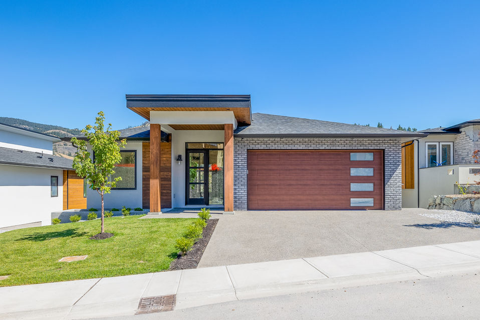 933 Lochness St, Kelowna (1 of 50).jpg
