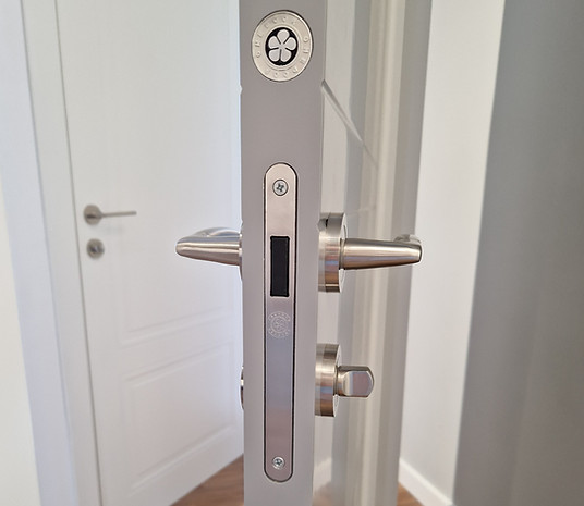 magnetic-lock.jpg
