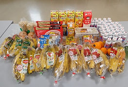 2022-03-28 ハローズ海田市駅前店 寄付(野菜、果物、食品類).JPG