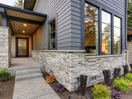 Roopville Ga Stone Veneer Siding Installation.jpg