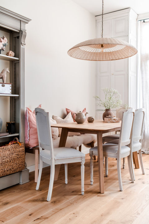 Eetkamer zijaanzicht.jpg