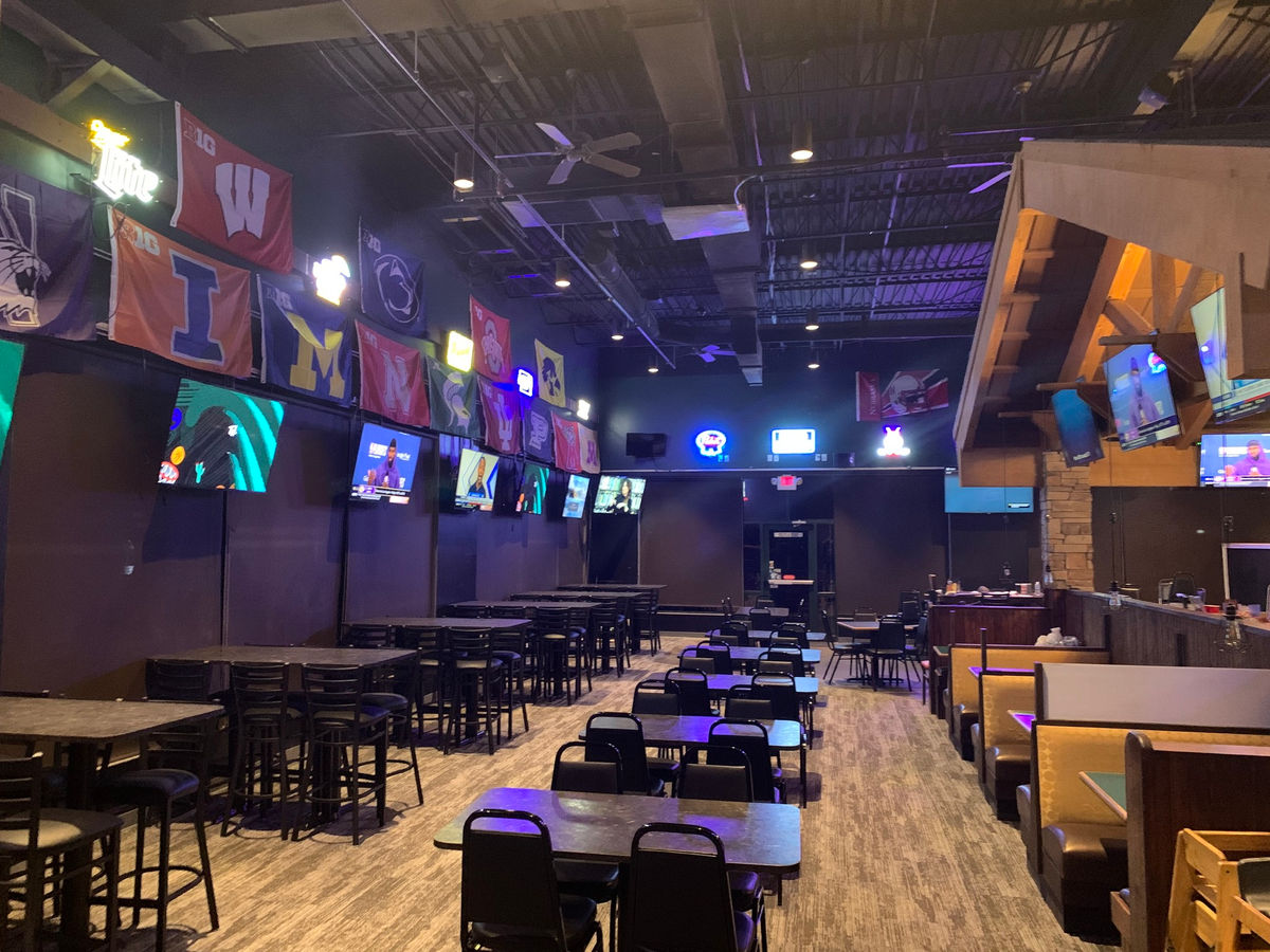 The Hawk's Nest Sports Bar & Grill