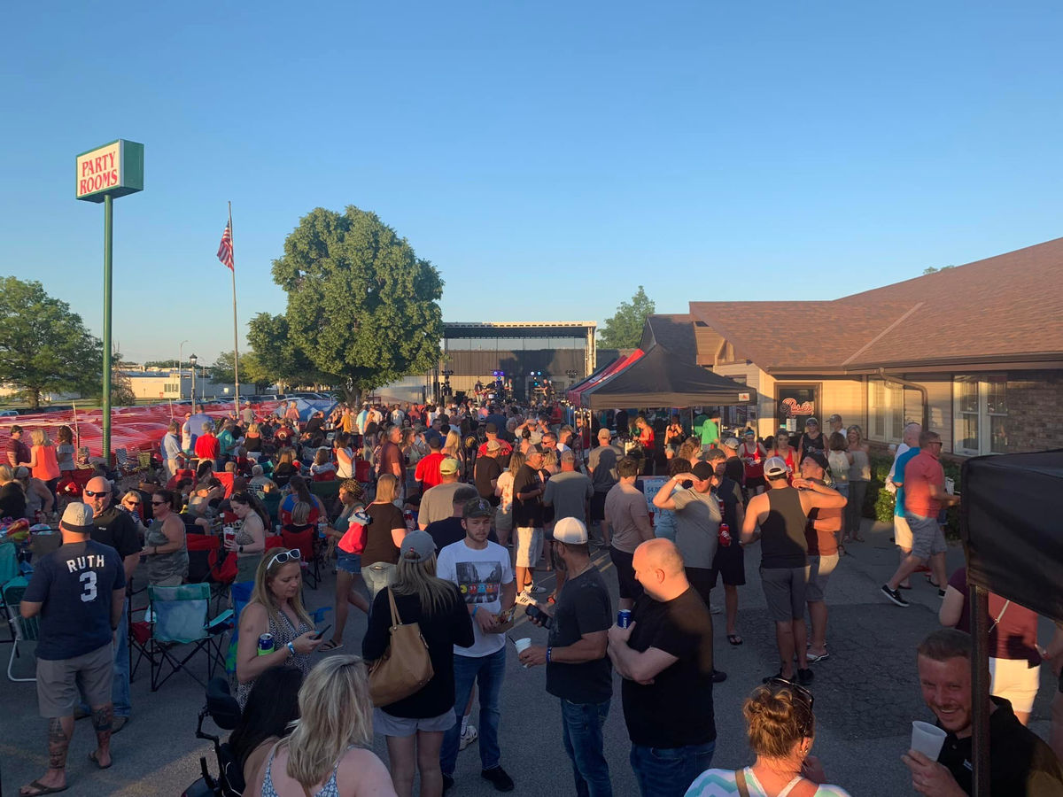 Rosie's Sports Bar & Grill