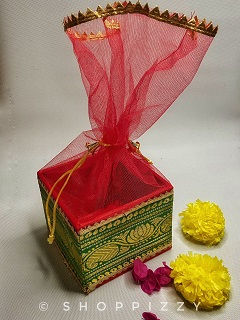 Thumbnail: Hard base with embroidery and net cover box