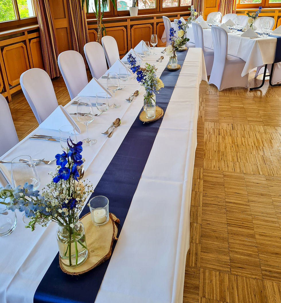 Hochzeit, weiss blau, Landhotel Hallnberg, Heiraten im Grünen