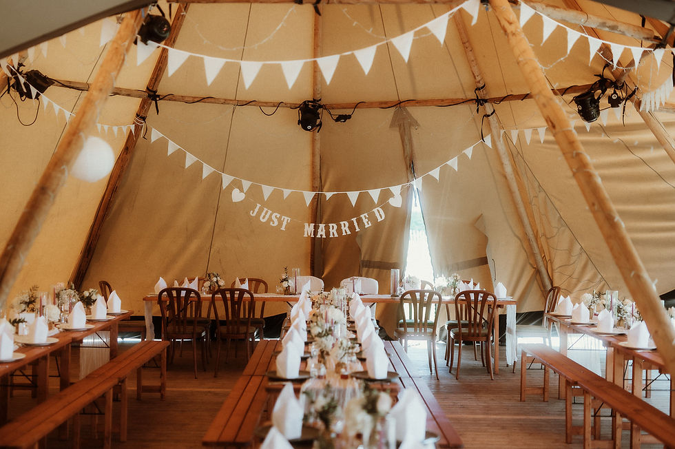 Blumen, Boho, Hochzeitsblumen, florist, Hochzeit im Tipi Zelt  im Landhotel Hallnberg, Walpertskirchen