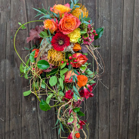 Herbsthochzeit beim Hammerwirt in Mühldorf a. Inn – natürliche Hochzeitsfloristik von Die Blumenoase Dorfen