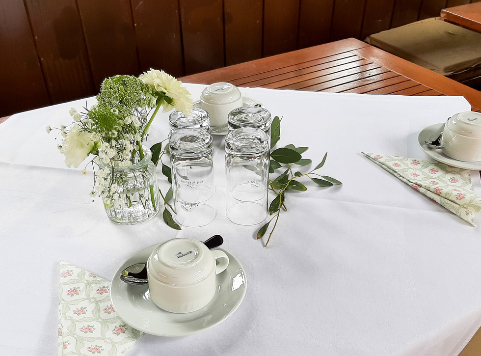 Landhotel Hallnberg, Tischdekoration, Blumen, Hochzeit