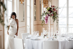 Brautpaar im historischen Festsaal des Schlosshotels Fuschl