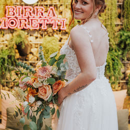 Styled Shooting - Peach Fuzz Wedding Hochzeit in der Trendfarbe des Pfirsichfarbtons