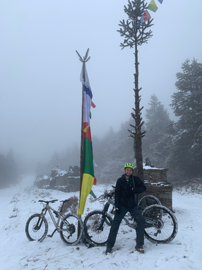 MTB checkpoint in snow