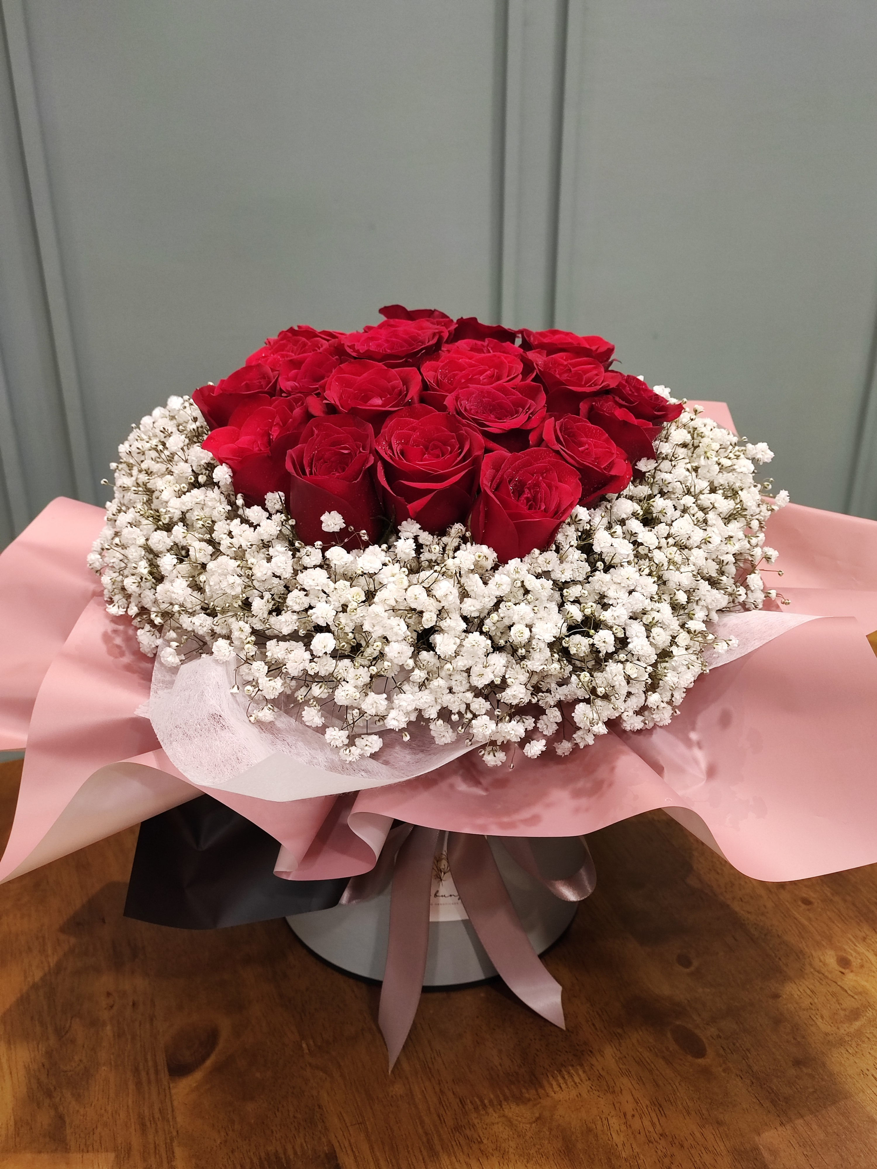 Flower Box (Roses & Baby Breath)