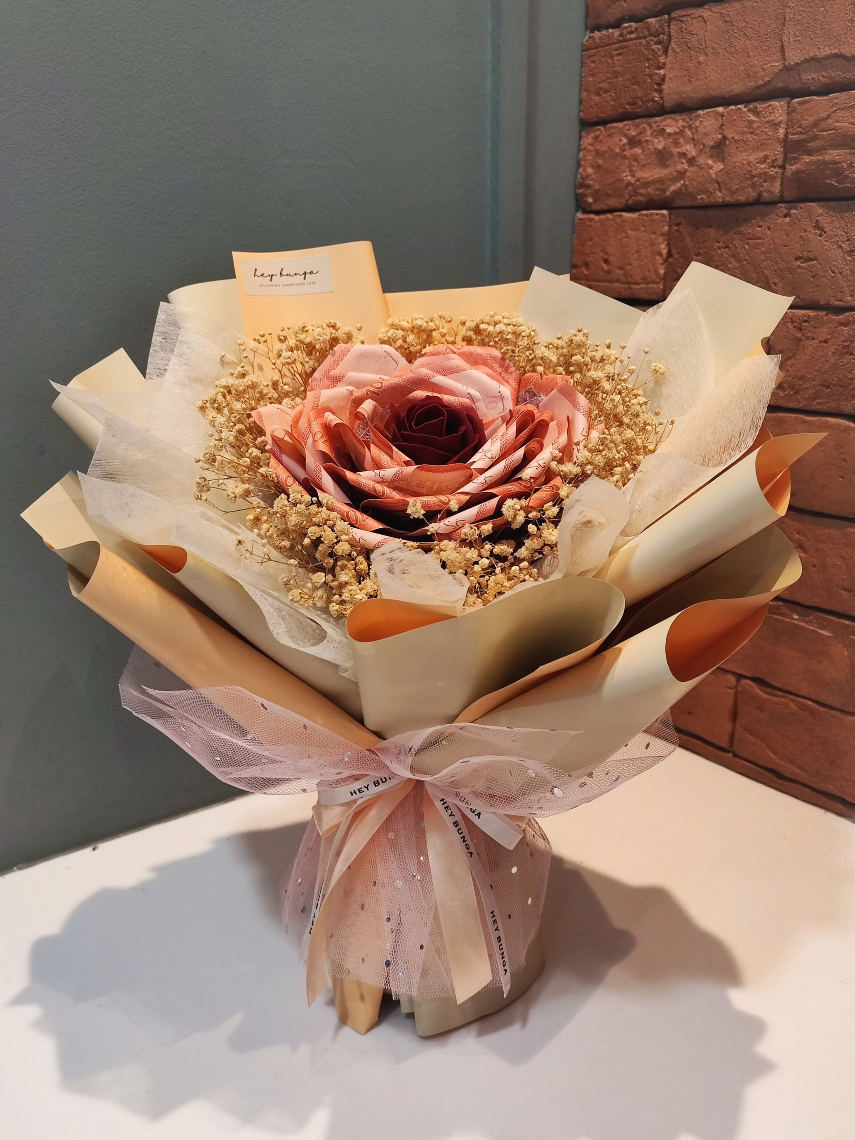 Money Flower Bouquet (Rose, Baby Breath)