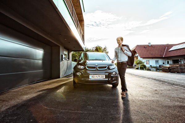 (c) Loxone_Showhome-Electric-Car_18.jpg