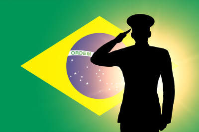 MINISTRO DA DEFESA ADMITE FECHAMENTO DE ORGANIZAÇÕES MILITARES E REDUÇÃO DO EFETIVO DE CONSCRITOS