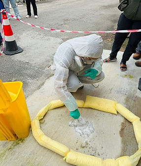 Chemical Spillage Training_edited.jpg