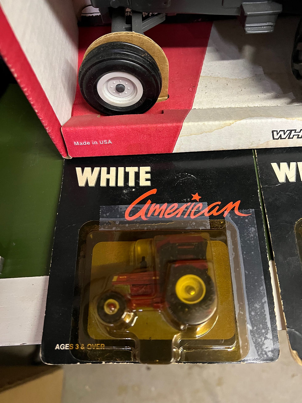 Thumbnail: White American Set  1/16 & 1/64