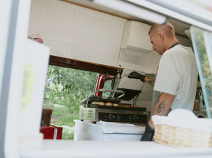 Signs Your Food Trailer Is Ready to Grow 🚚💰