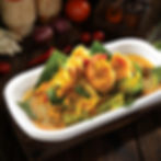 SF09 Spicy Stir-Fried Mixed Seafood in Yellow Curry (Pad Pong Karee Talay)