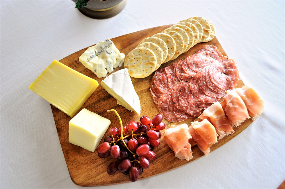 how to assemble a cheese and charcuterie platter