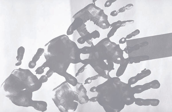 Diversity Counseling Hands logo.jpg