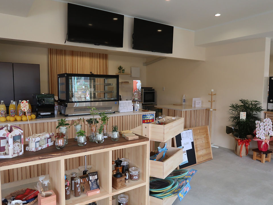 和歌山県日高郡印南町[複合商業施設]かえるの港　倉庫群から店舗へのリノベーション：和歌山県日高郡美浜町の工務店（住宅建築設計事務所）