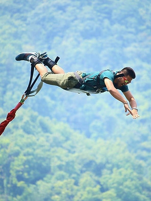 10-fascinating-facts-about-bungee-jumping-1696073774.jpg